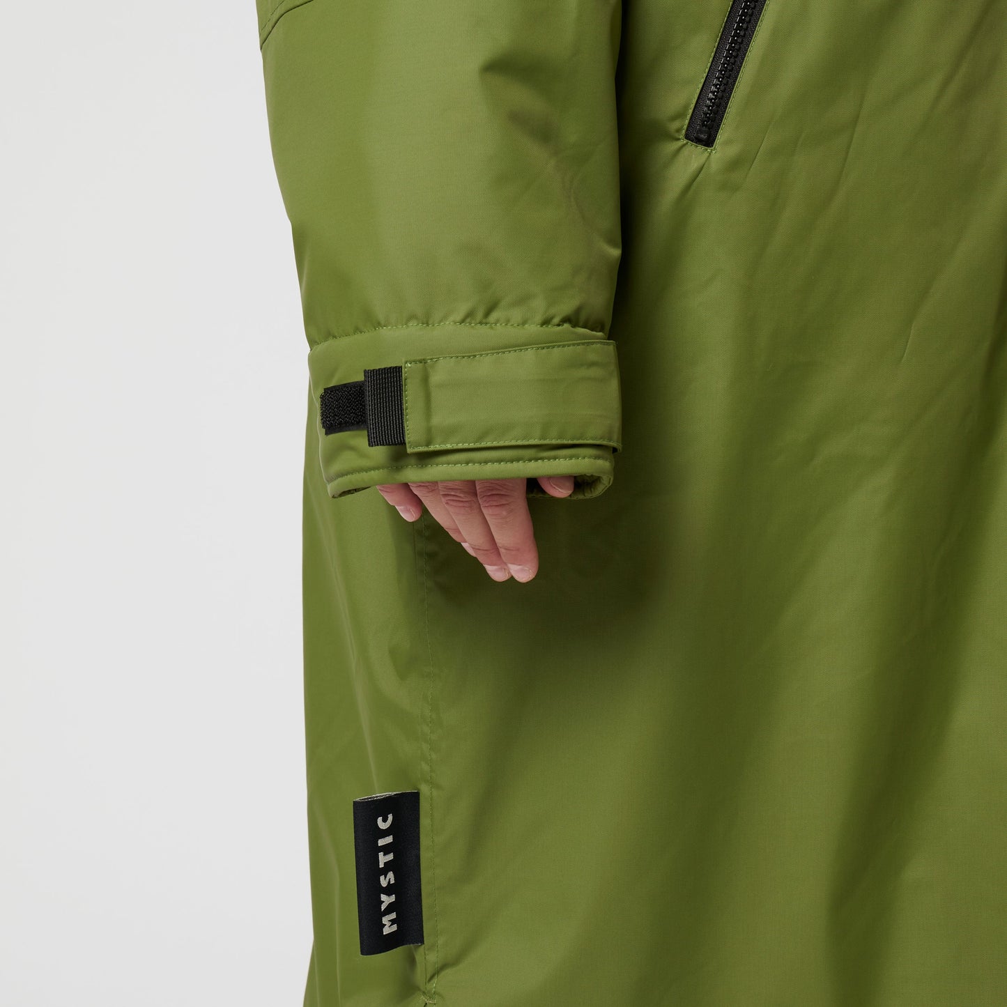 Mystic Poncho Explore | 24