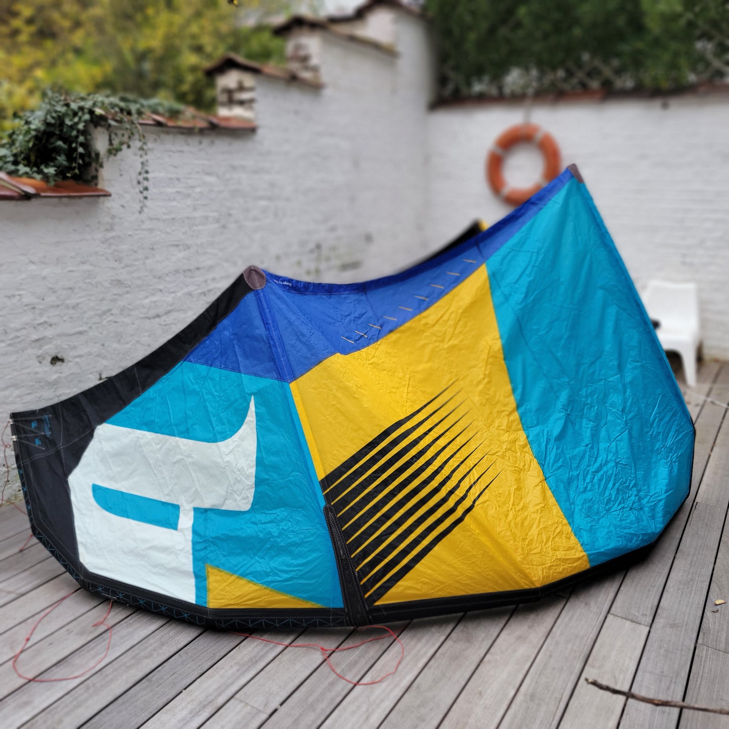 Blade 9m TRIGGER Kite w/bar USED - Kites (GRADE B)