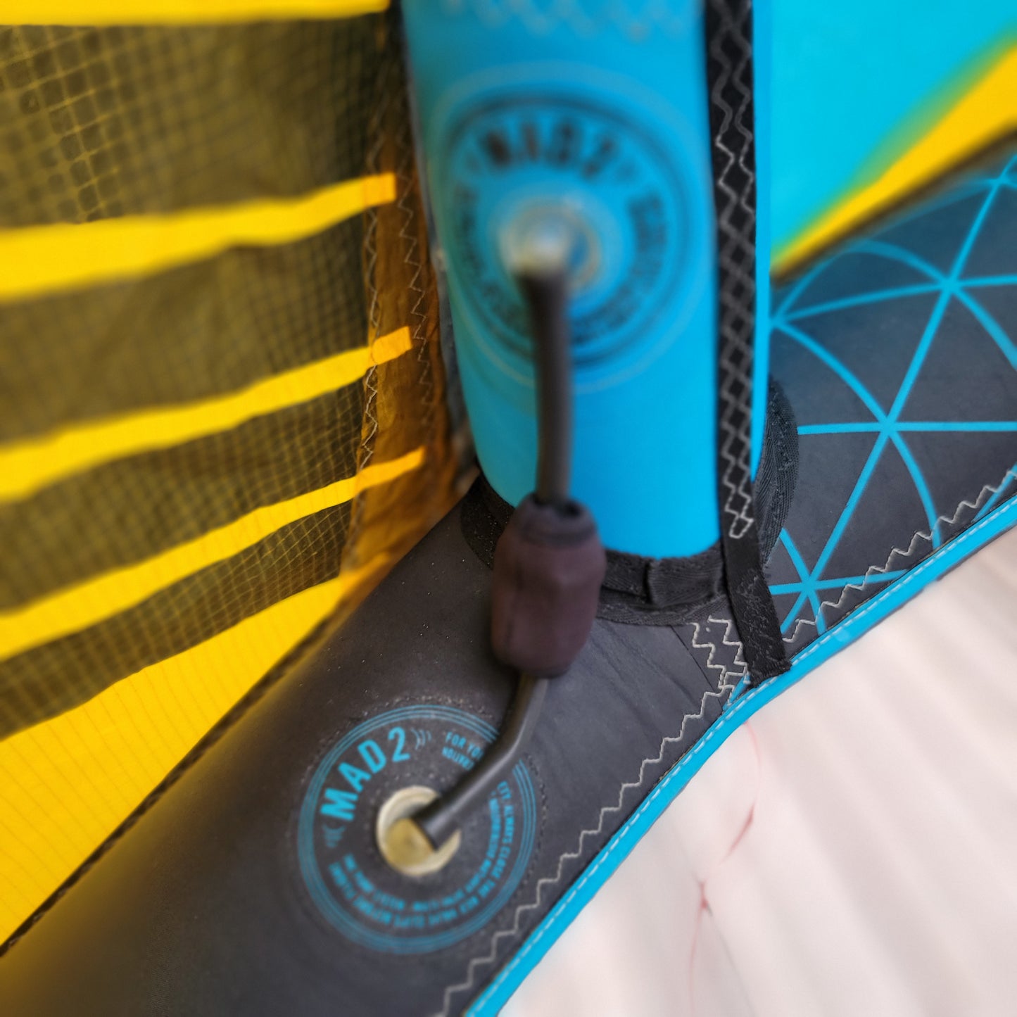 Blade 9m TRIGGER Kite w/bar USED - Kites (GRADE B)