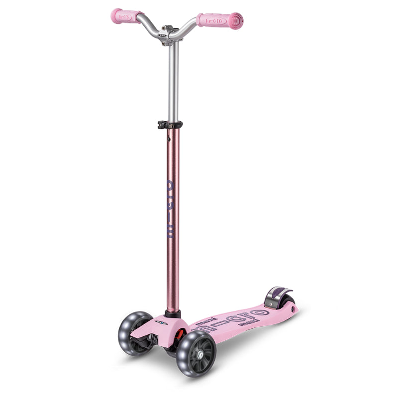 Micro MAXI Deluxe Pro LED - 3 Wheel Steps