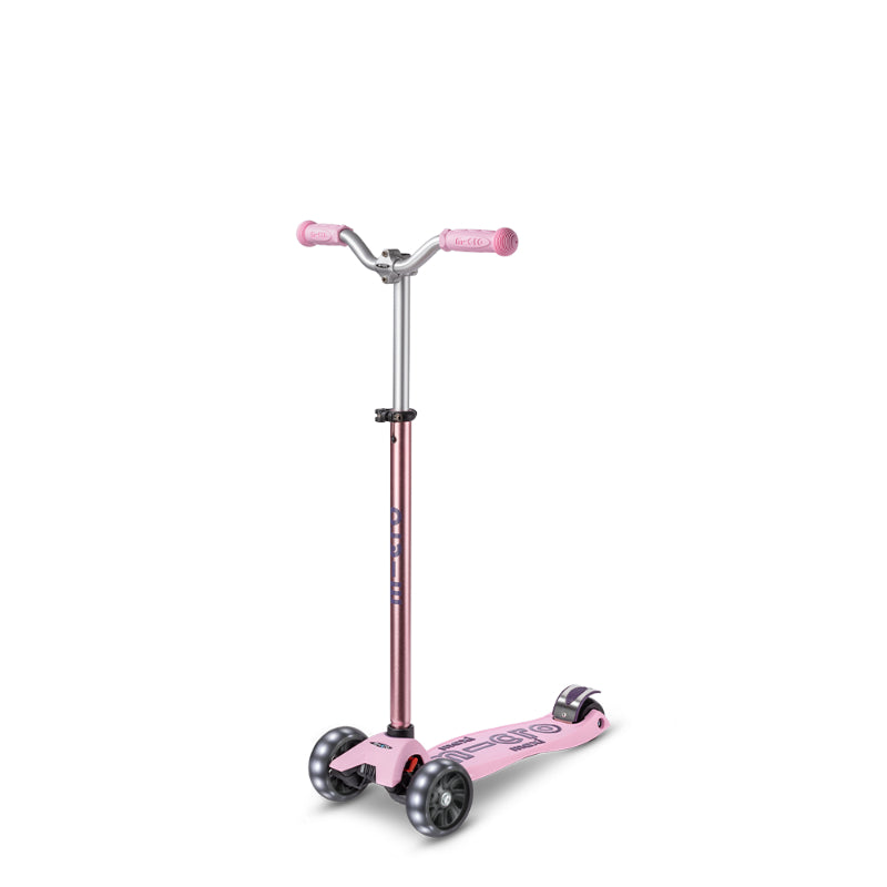 Micro MAXI Deluxe Pro LED - 3 Wheel Steps