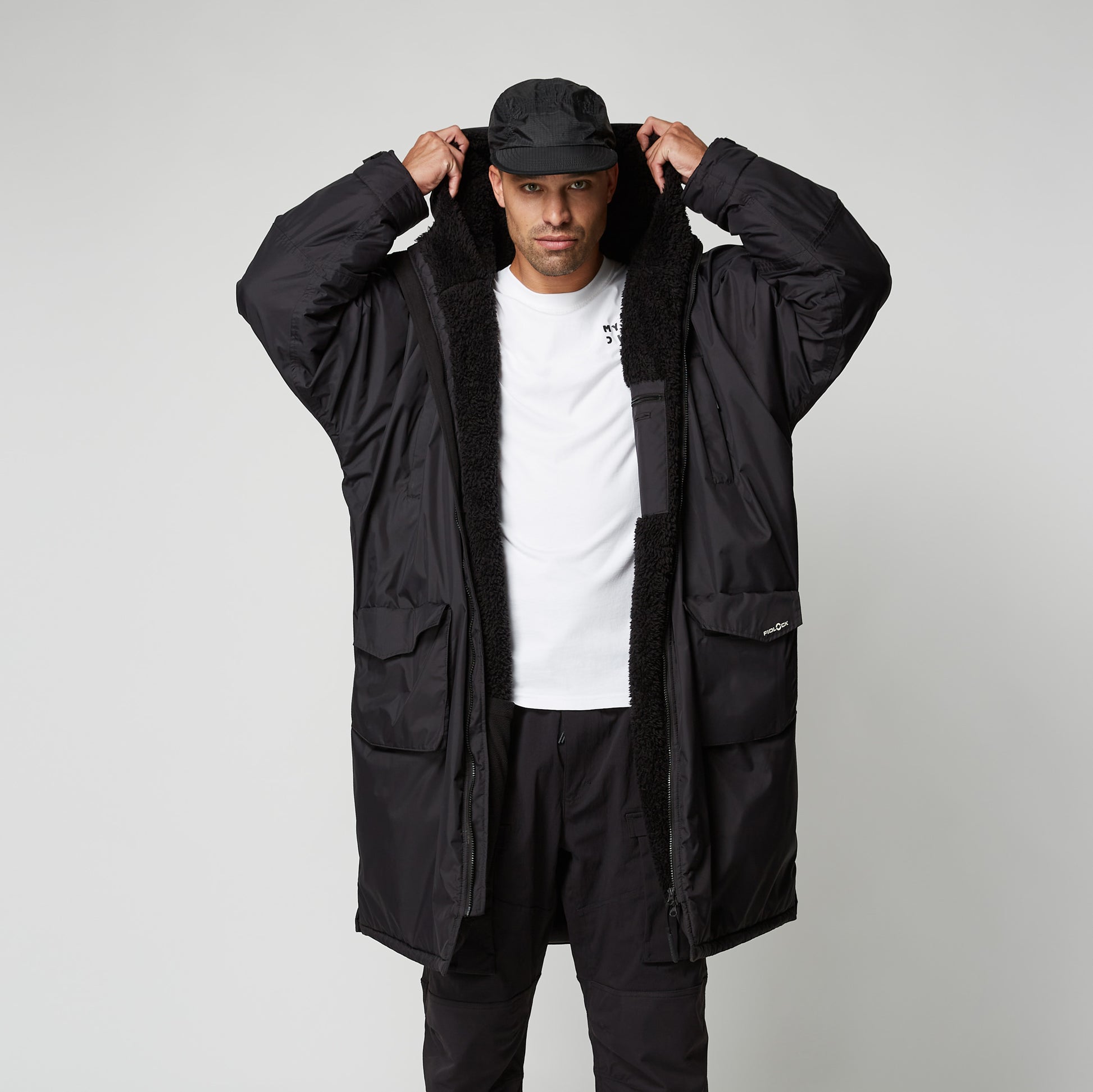 Mystic Poncho Explore DTS - Ponchos