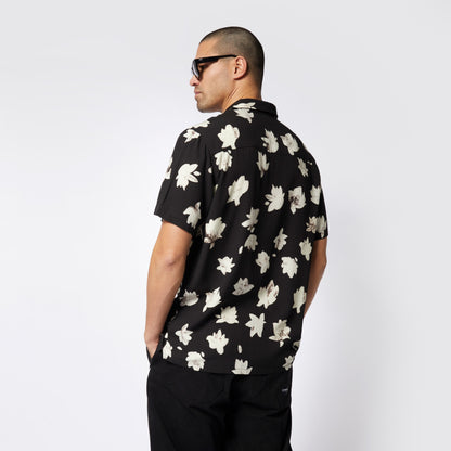 Mystic Bloom Shirt - S/S Shirts