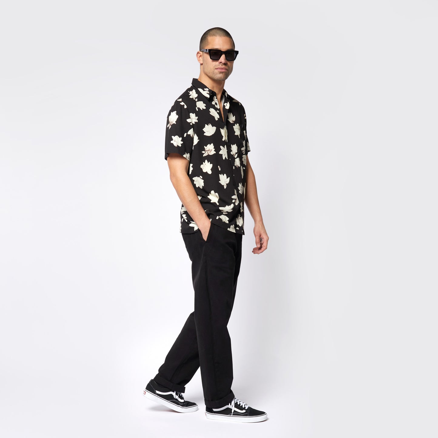 Mystic Bloom Shirt - S/S Shirts