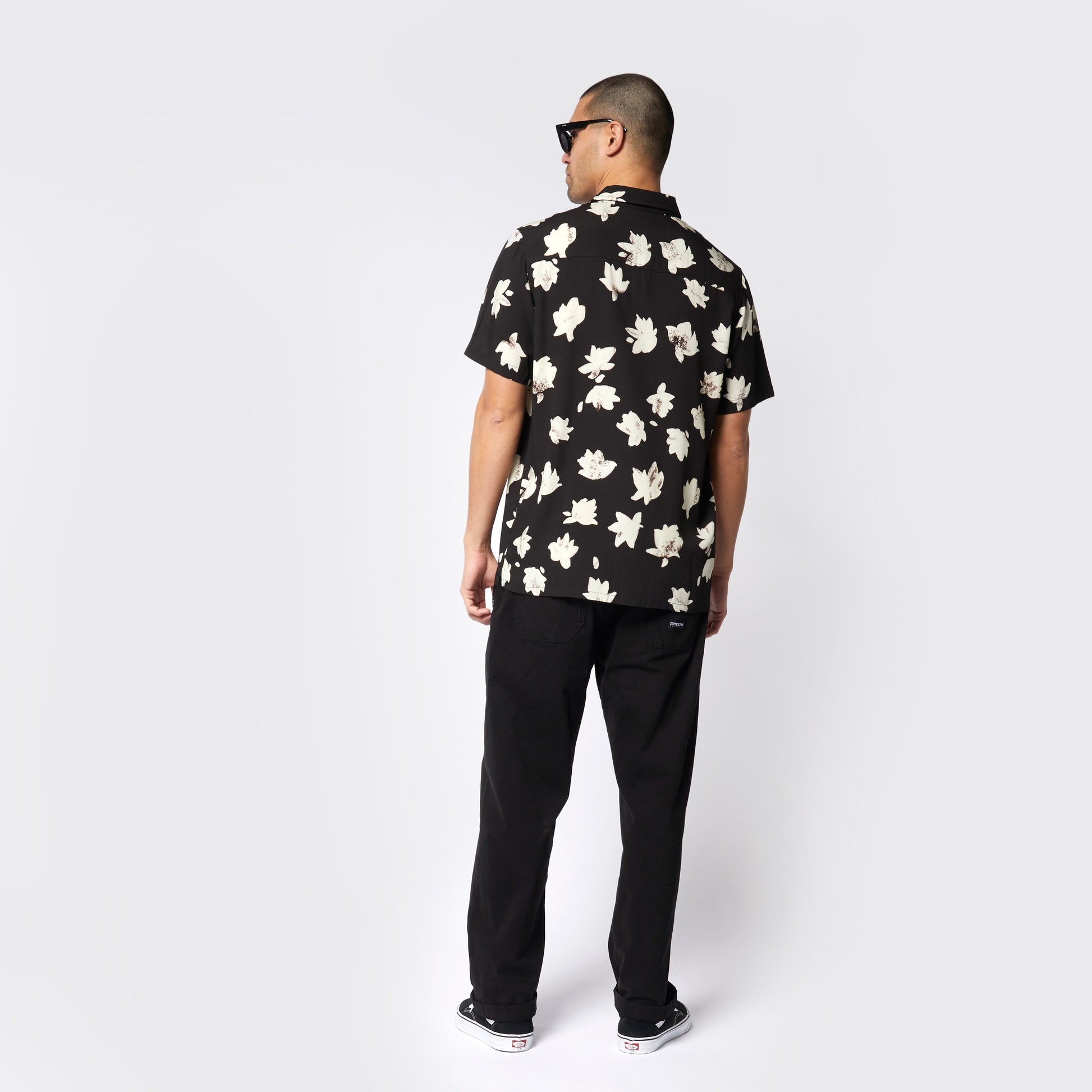 Mystic Bloom Shirt - S/S Shirts