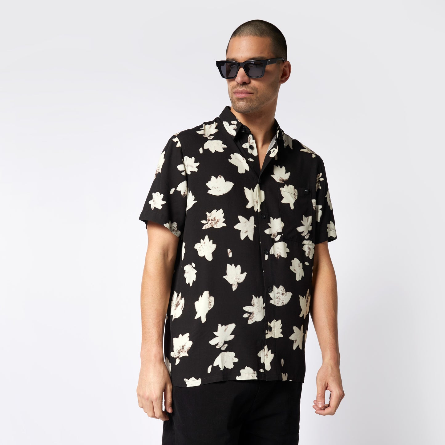 Mystic Bloom Shirt - S/S Shirts