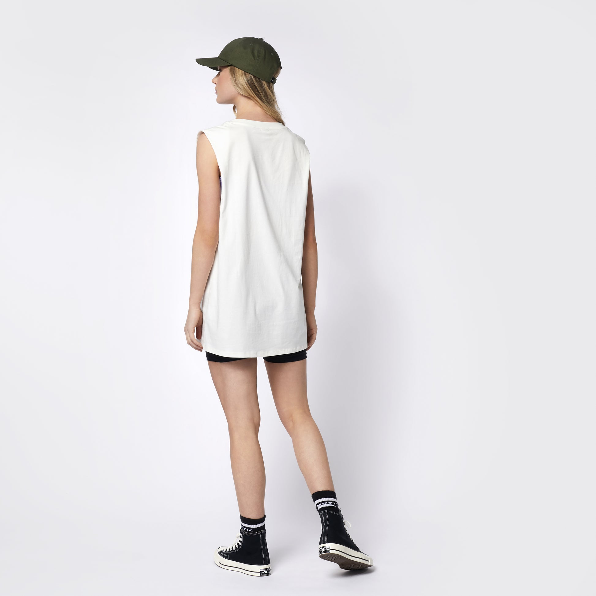 Mystic Sea Lily Tee Off White - Tees