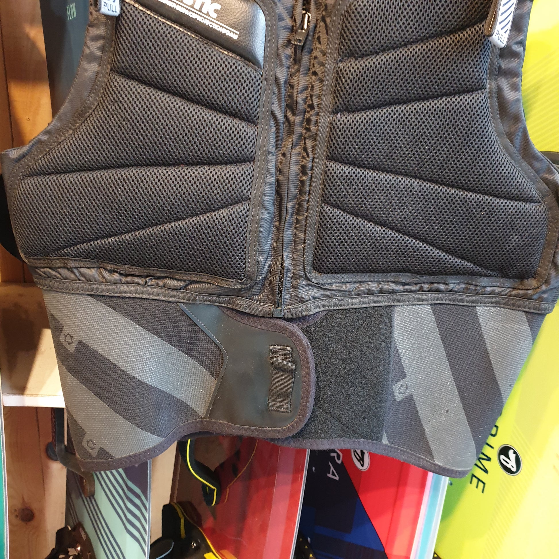 Mystic Impact Shield Jacket XL USED - Impact Kite Vests (Ungraded)