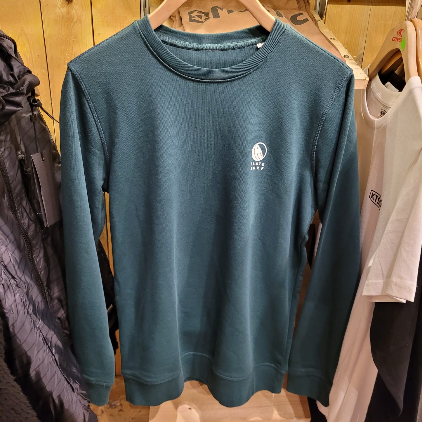 Slate surf Offshore Breeze Sweater - Green - Sweats