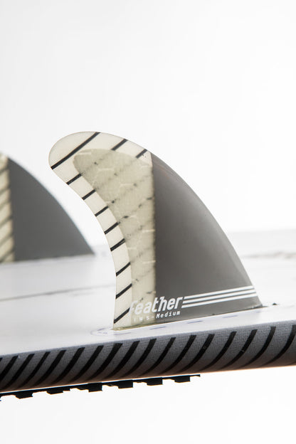 Feather Fins SUPERLIGHT GREY. SINGLE TAB - Medium (65-80Kg) - Futures/Thruster