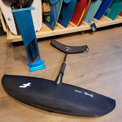 F-One 2200cm² Gravity Carbon w/65cm Alu Mast USED - Foil Sets (GRADE B)