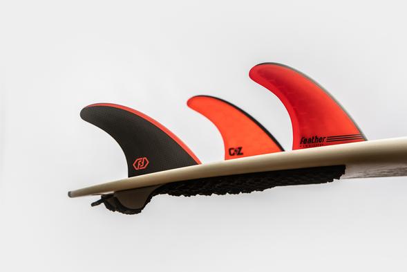 Feather Fins Athlete Single Tab Gony Red Carbon Small (55-70Kg) - Futures/Thruster